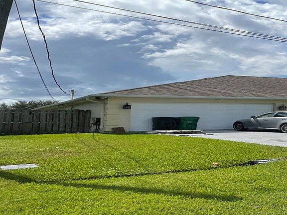 3rd image of 460 SW Undallo Rd