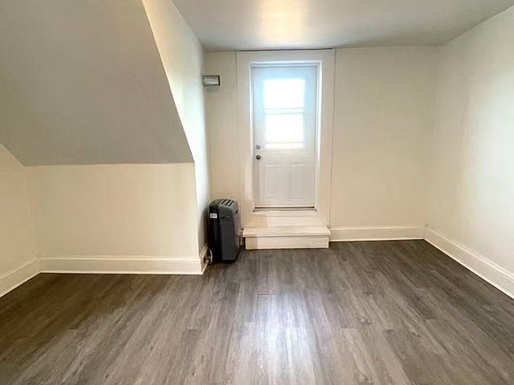 4th image of 625 Bathurst St