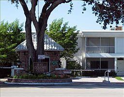 5th image of 6221 Bay Club Dr APT 1