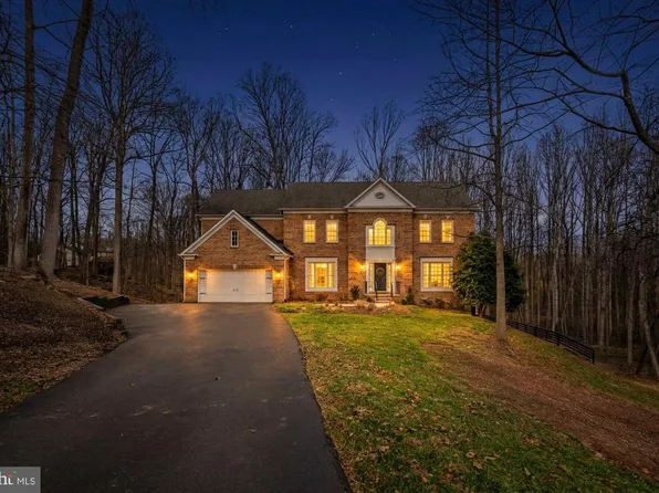 11732 Saddle Crescent Cir, Oakton, VA 22124