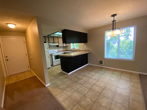 4th image of 1511 Legion Way SE