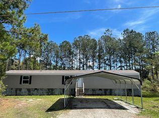183 D St, Hahira, GA 31632