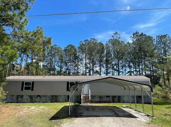 183 D St, Hahira, GA 31632