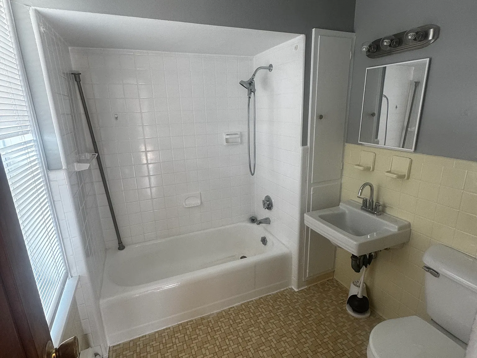1 bed, $1,600 — Photo 3