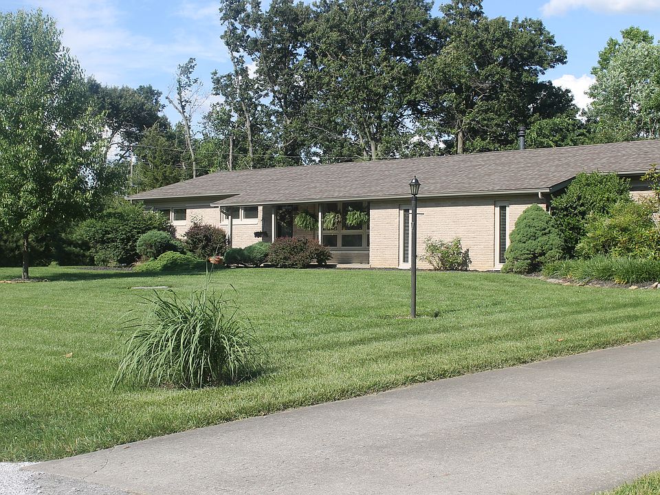 1st image of 600 Vickie Ln