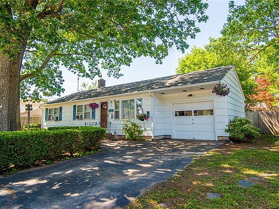 2nd image of 69 Mayfield Ave