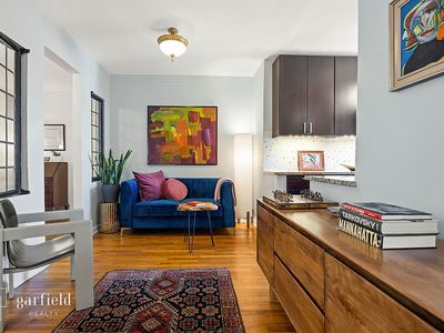 202 Seeley St APT 3B, Brooklyn, NY, 11218