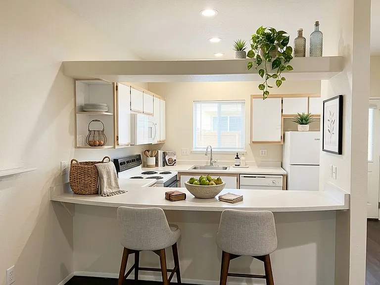 Goose Hollow Townhomes — Photo 7