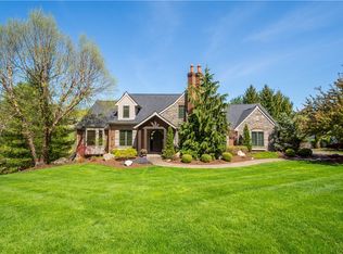 452 Ironwood Dr, Canonsburg, PA 15317