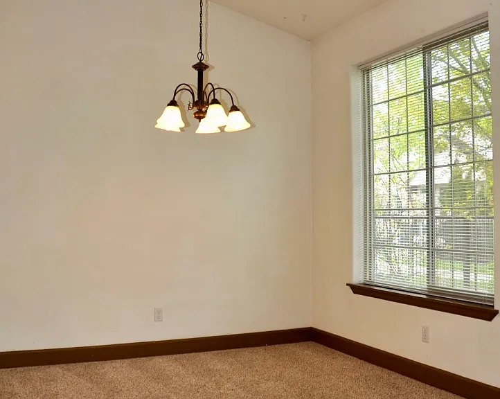 940 W Willow Lake Loop — Photo 12