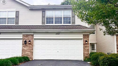 2407 Stoughton Cir #2407 Photo 1