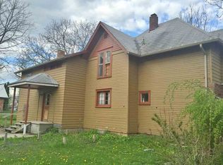 417 E Broad St, Angola, IN 46703