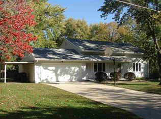 2544 SE 37th St, Topeka, KS 66605