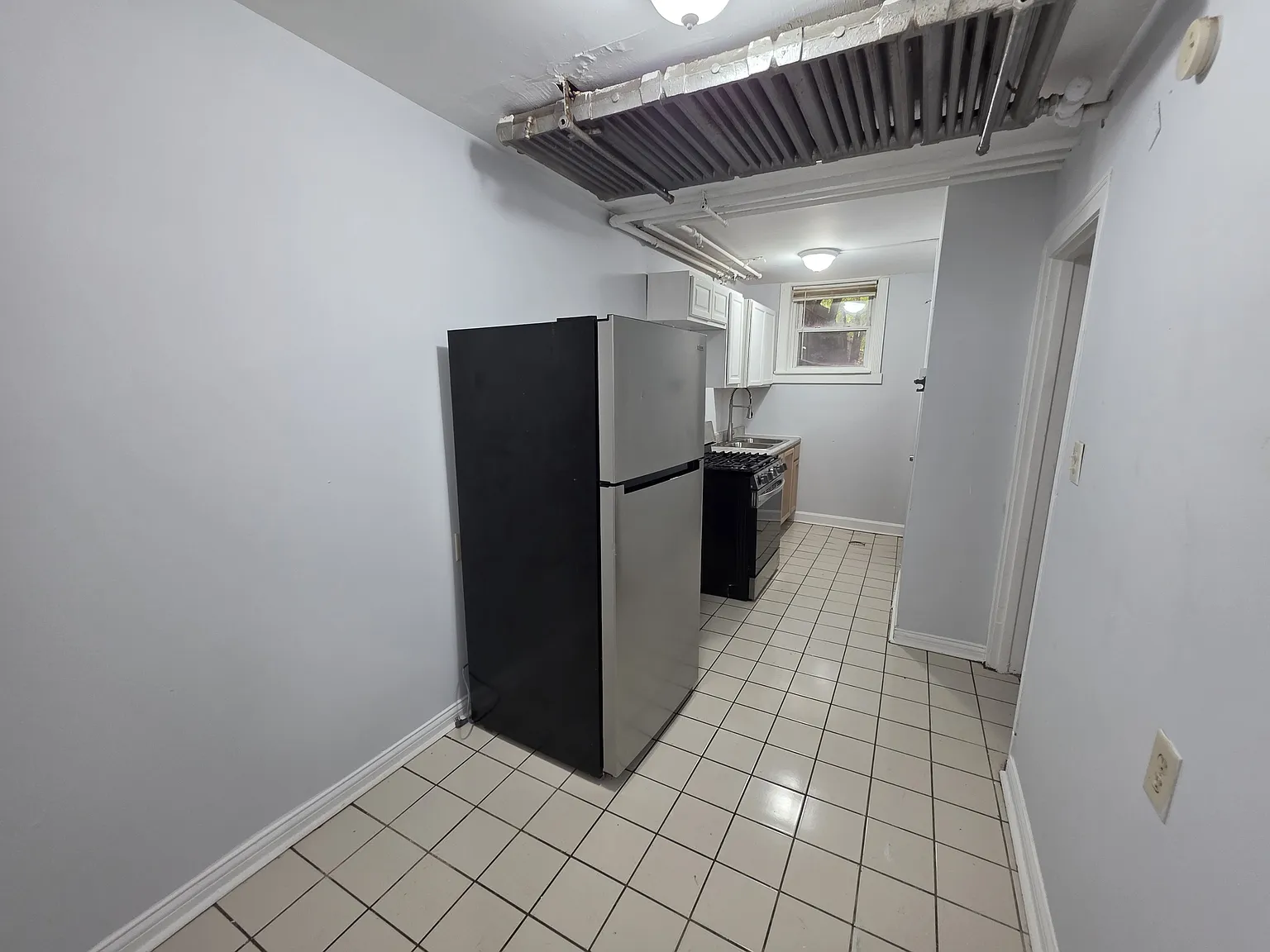 1 bed, 800 sqft, $1,215 — Photo 3