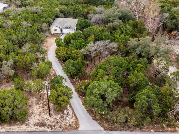 7502 Stable Ln, Lago Vista, TX 78645