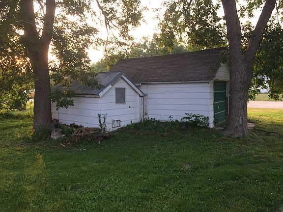 2nd image of 208 Smith St
