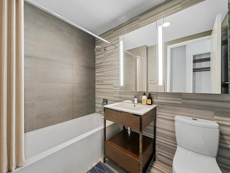 605 W 42nd St #58J — Photo 4