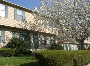 74 Bay Path Way, Branford, CT 06405