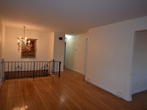 4th image of 126 California Ave