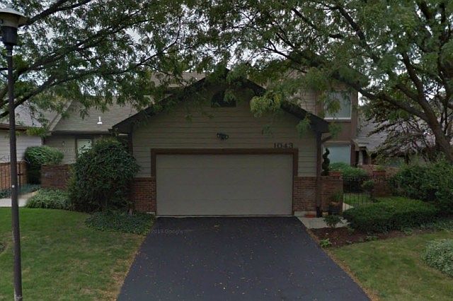 1st image of 1043 King Henry Ct