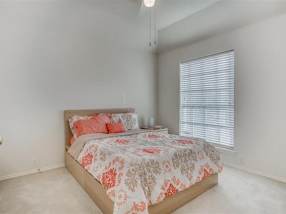 3rd image of 2521 Cimmaron Dr