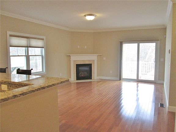 5th image of 151 Southwinds Dr Unit 26