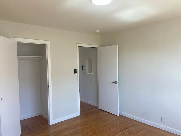 1395 Oakdale Ave — Photo 12