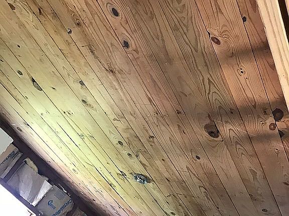 Utility Room ceiling