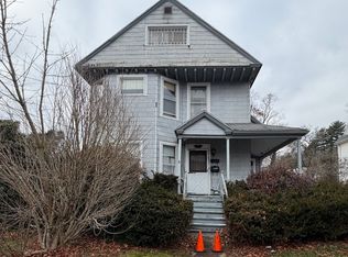 14 Schofield Ave, Dudley, MA 01571