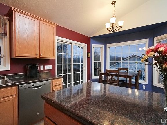 5th image of 55 Russell Springs Dr