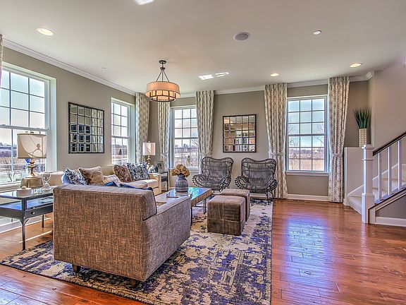 4th image of 2480 Huntleigh Ln #10.06