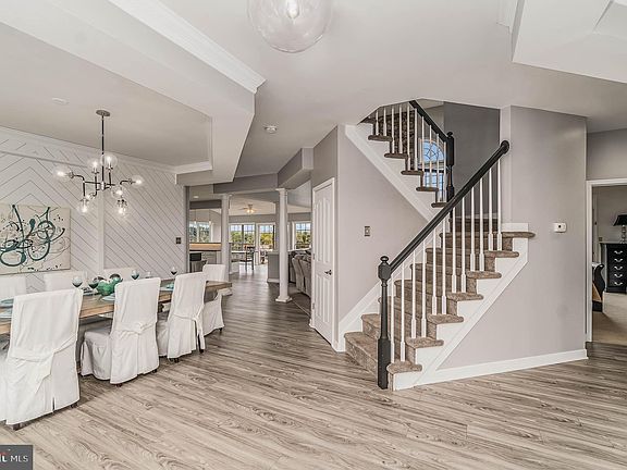 4th image of 103 Hearthstone Ct