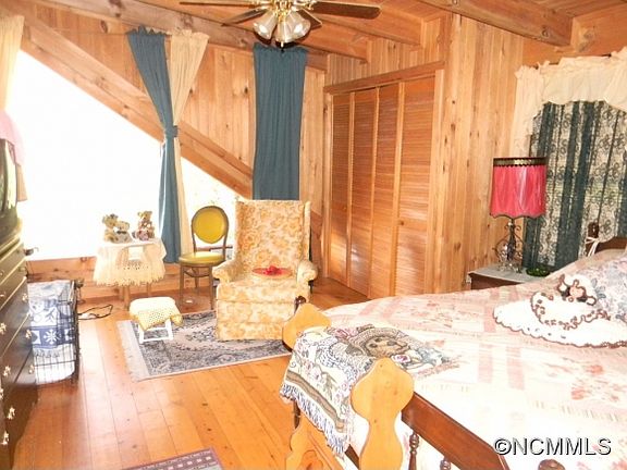 4th image of 1455 Forest Dr