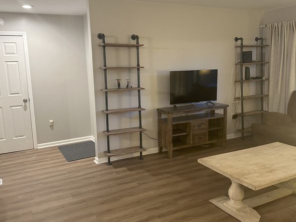 34 Three Mast Ln