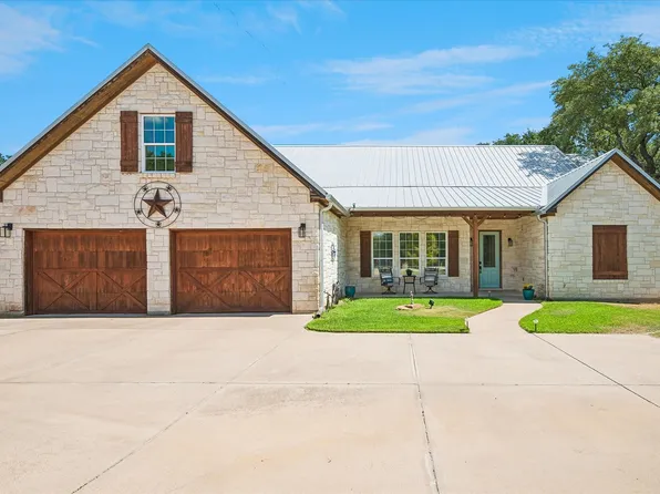 5009 Pequeno Ct, Granbury, TX 76049