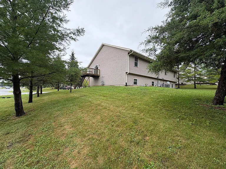 2425 Julianne St — Photo 18