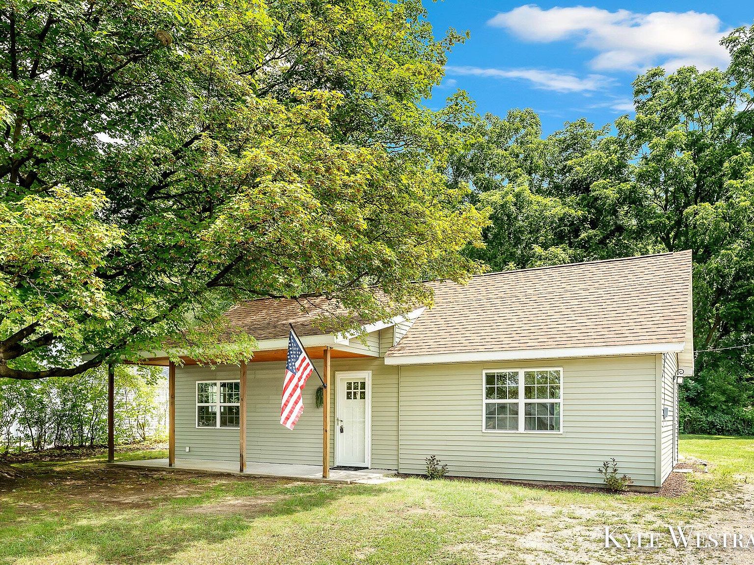 7190 Eastern Ave SE Grand Rapids MI 49508 MLS 23024943 Zillow