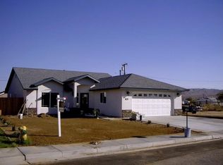 1404 S Farragut St, Ridgecrest, CA 93555