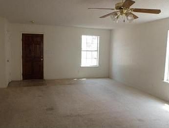4th image of 2435 Gary Ln