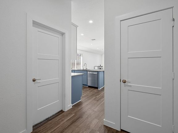 5th image of 1617 Sol Bend Dr