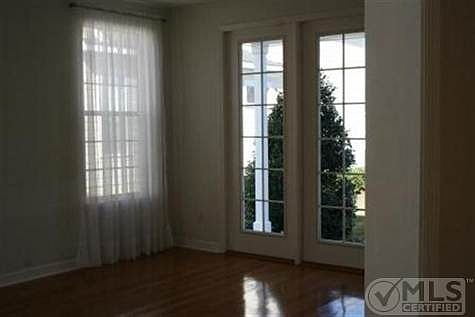 1st image of 3258 Carollton Dr #2