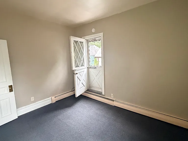 96 Crescent Ave #4 — Photo 3