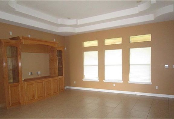 2nd image of 1703 Inez Ave