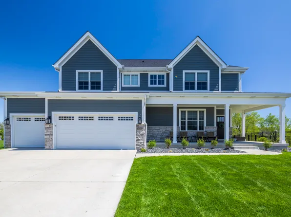 10479 Talus Dr, Dyer, IN 46311