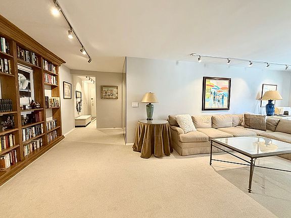 4th image of 10 W 66th St APT 11F