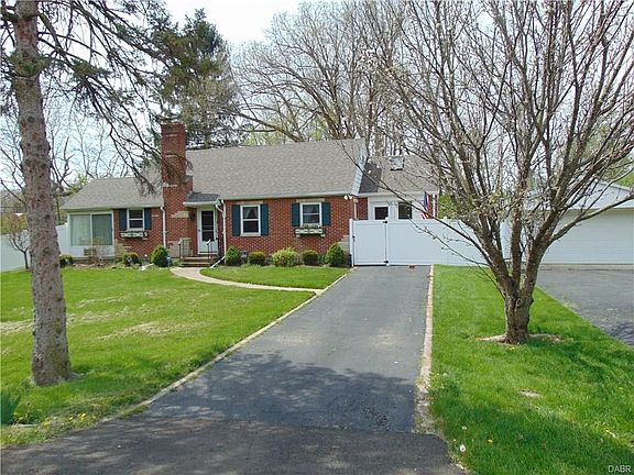 2nd image of 1539 Beaverbrook Dr