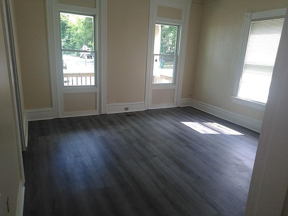 5th image of 2911 Stockton St