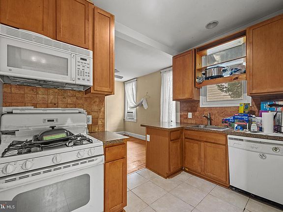 2nd image of 52 N Prospect Ave