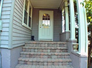 311 King Philip St, Fall River, MA 02724