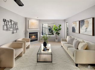 520 2nd Ave W APT 307, Seattle, WA 98119